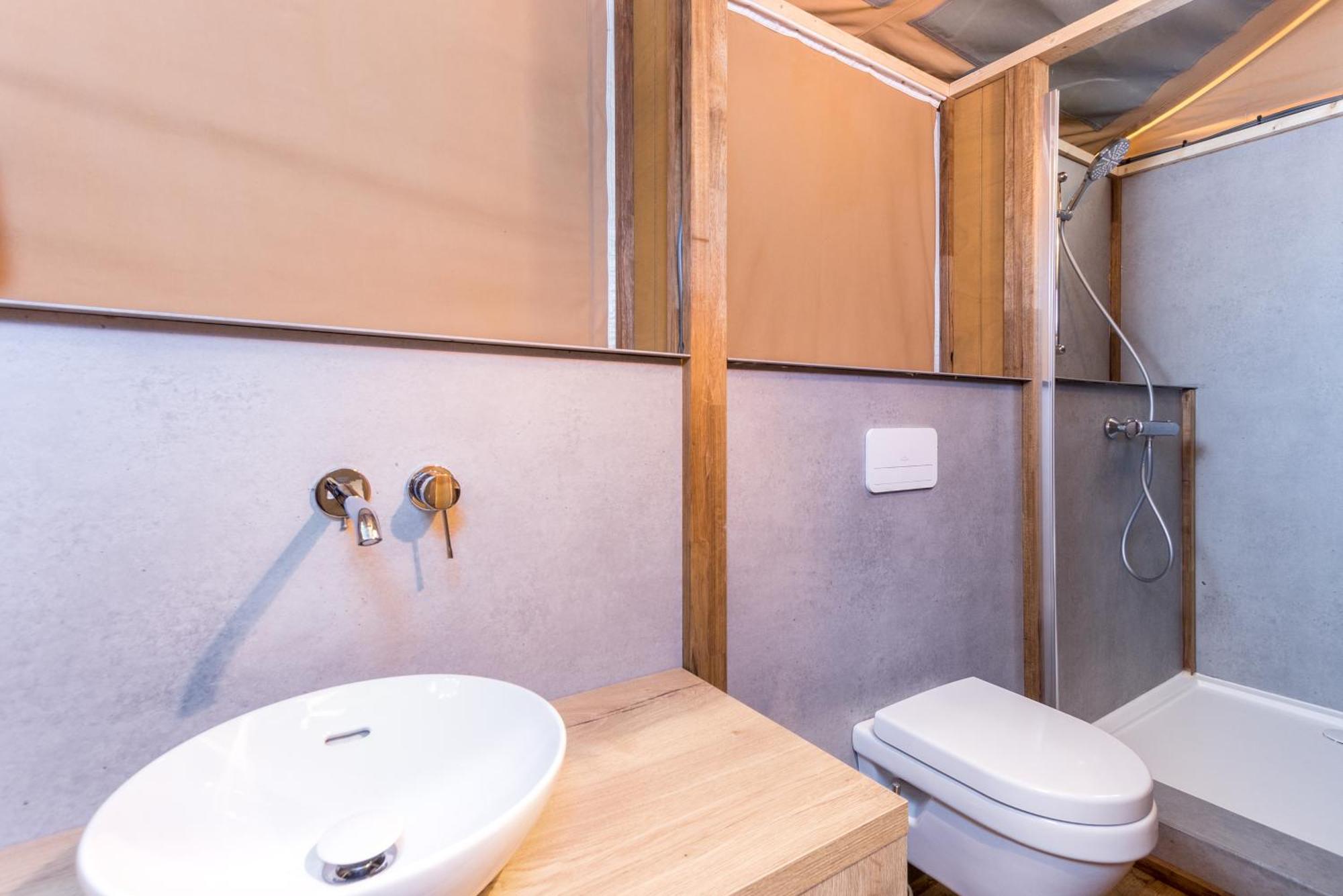 Landal Glamping Neufchateau Hotel Szoba fotó